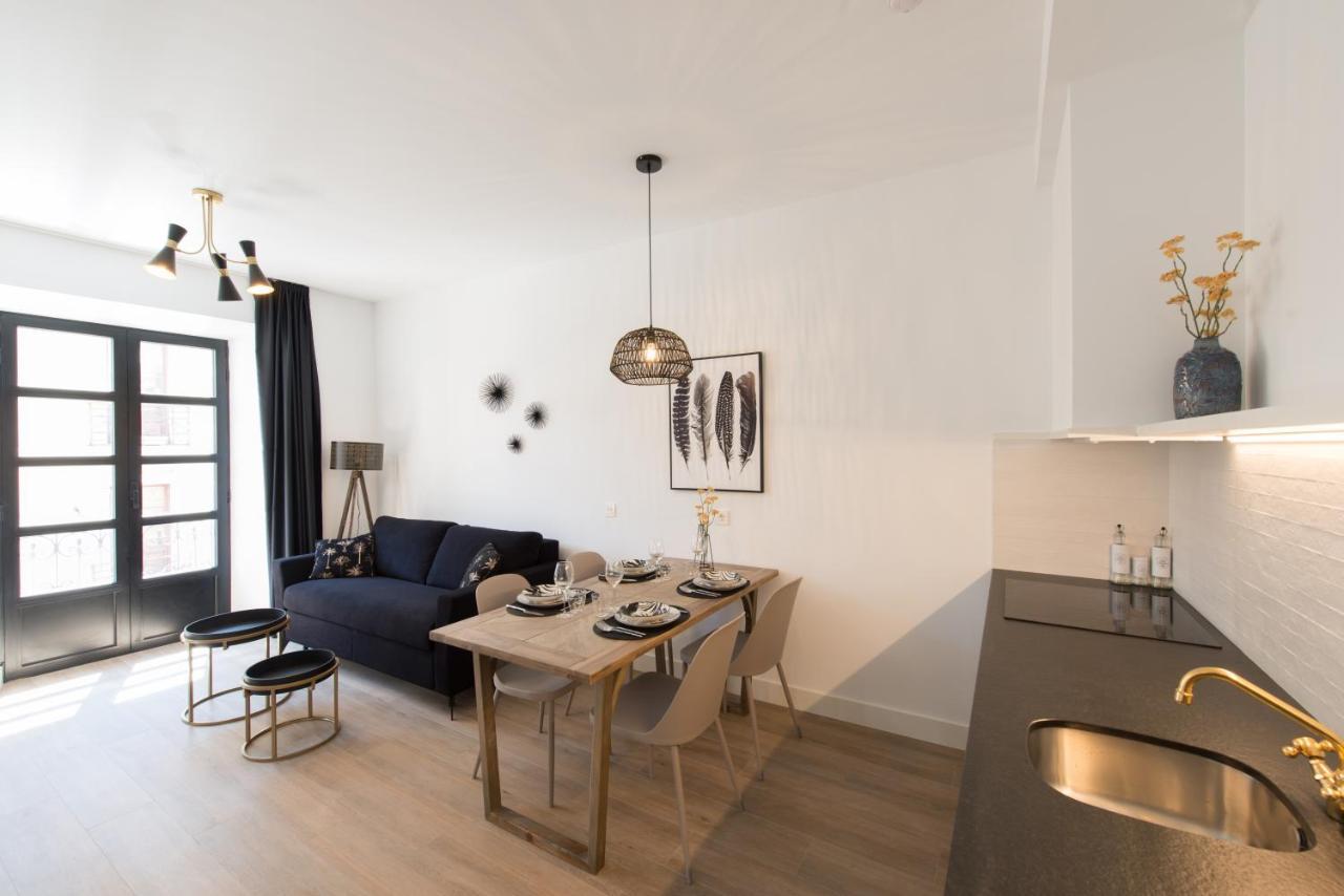 Santa Catalina Suites Gijon Bagian luar foto